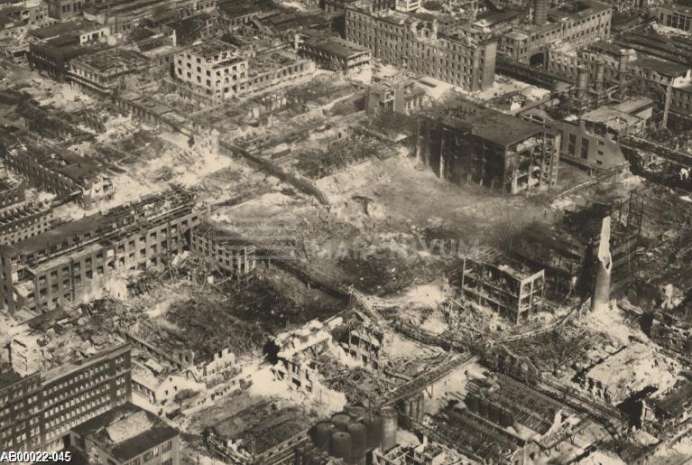 Luftaufnahme des Ortes der Katastrophe